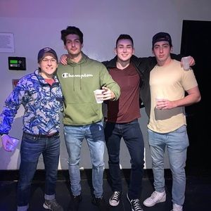 Meet your Posher, Sam